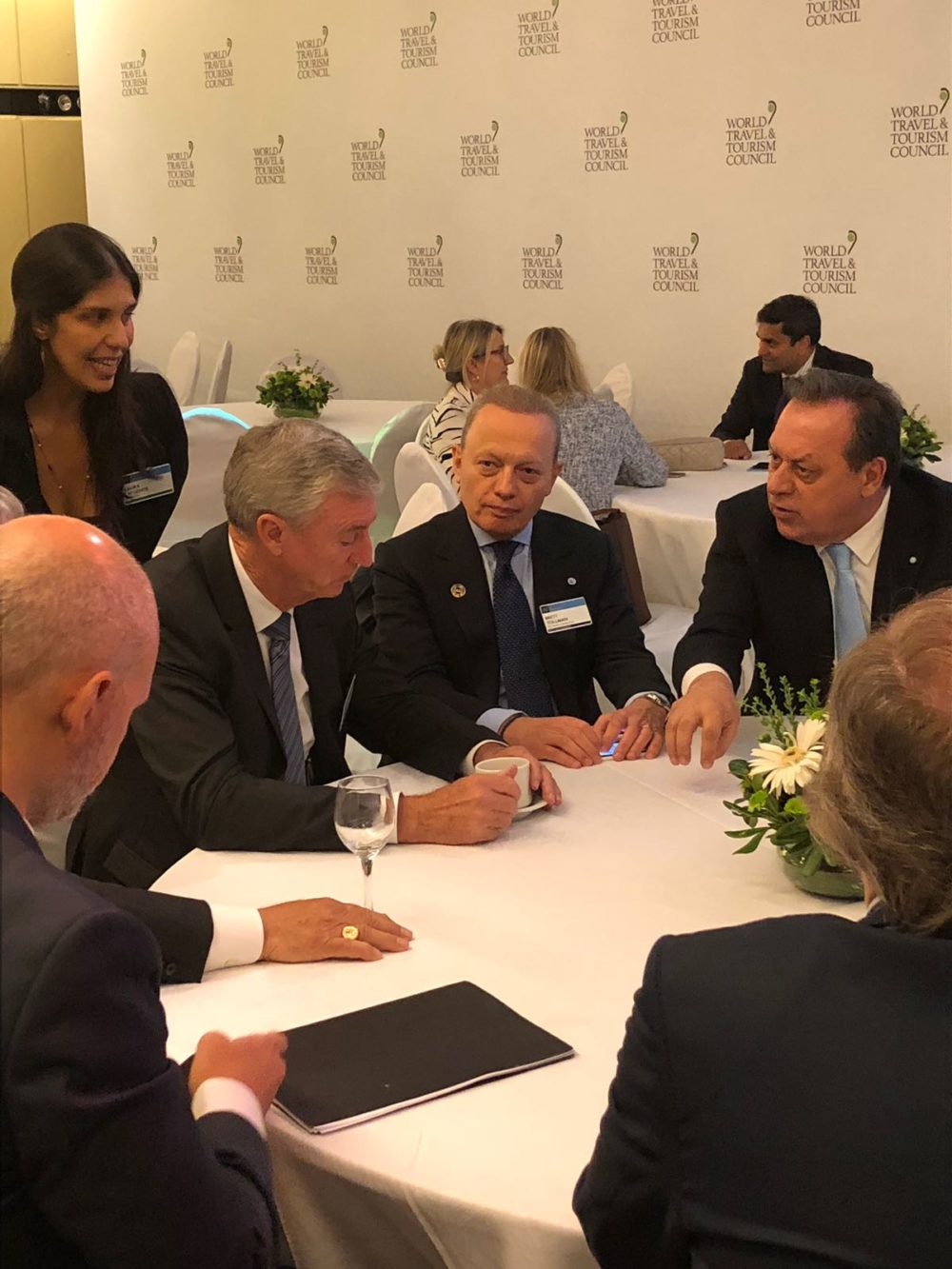 Round-Table-Discussion-with-Argentine-Government-Officials-Including-the-Minister-of-Tourism-Gustavo-Santos